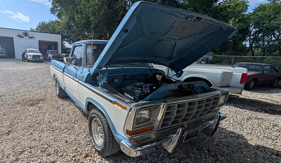 Los-queretanos-body-shop-work-paint-classic-ford-2