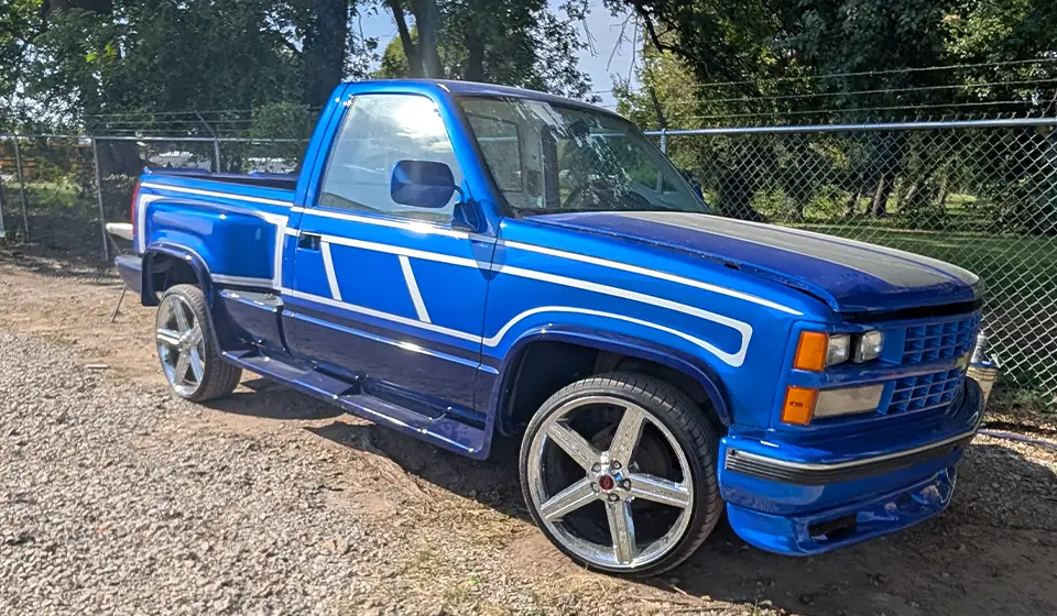 Los-queretanos-body-shop-work-paint-custom-chevy